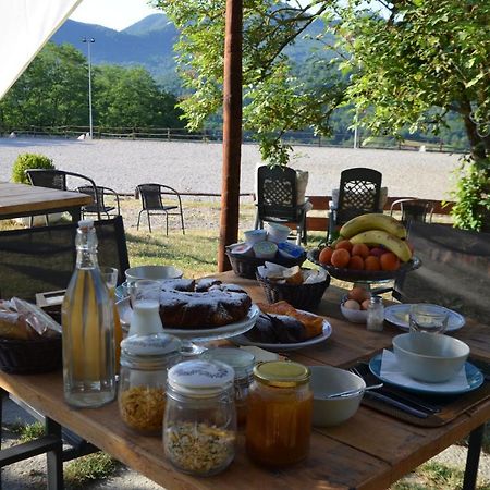 Agriturismo Dei Legi San Pietro Vara Екстериор снимка