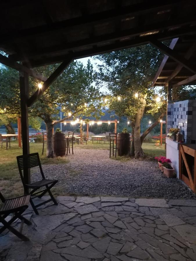Agriturismo Dei Legi San Pietro Vara Екстериор снимка
