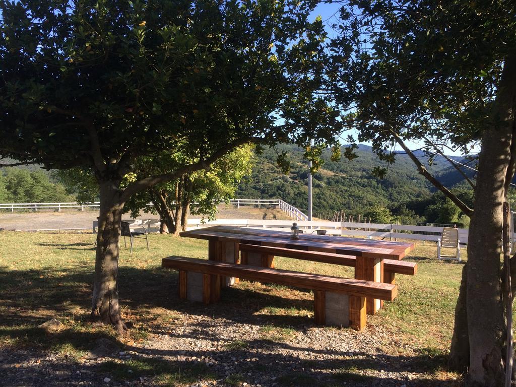 Agriturismo Dei Legi San Pietro Vara Екстериор снимка