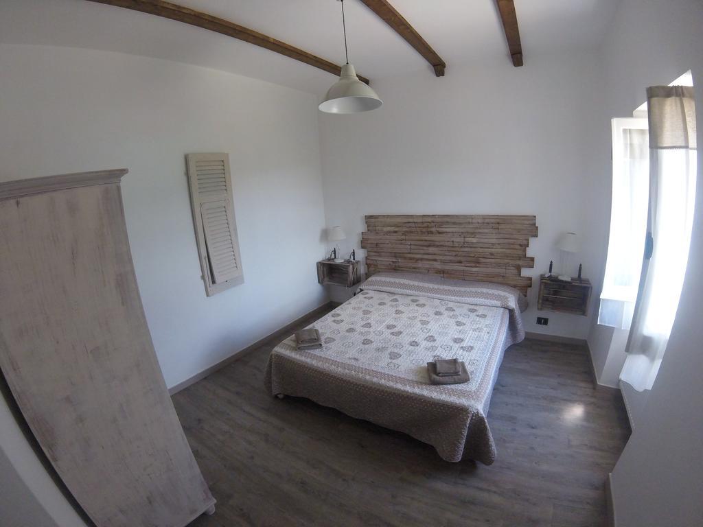 Agriturismo Dei Legi San Pietro Vara Екстериор снимка