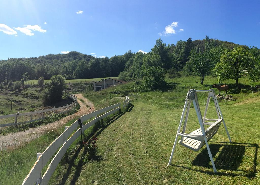Agriturismo Dei Legi San Pietro Vara Екстериор снимка