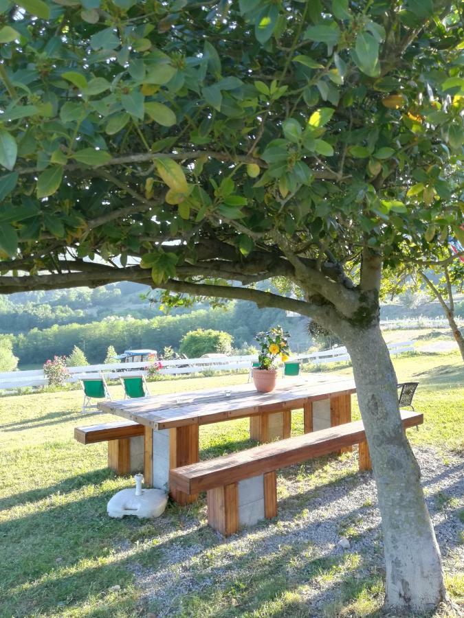Agriturismo Dei Legi San Pietro Vara Екстериор снимка