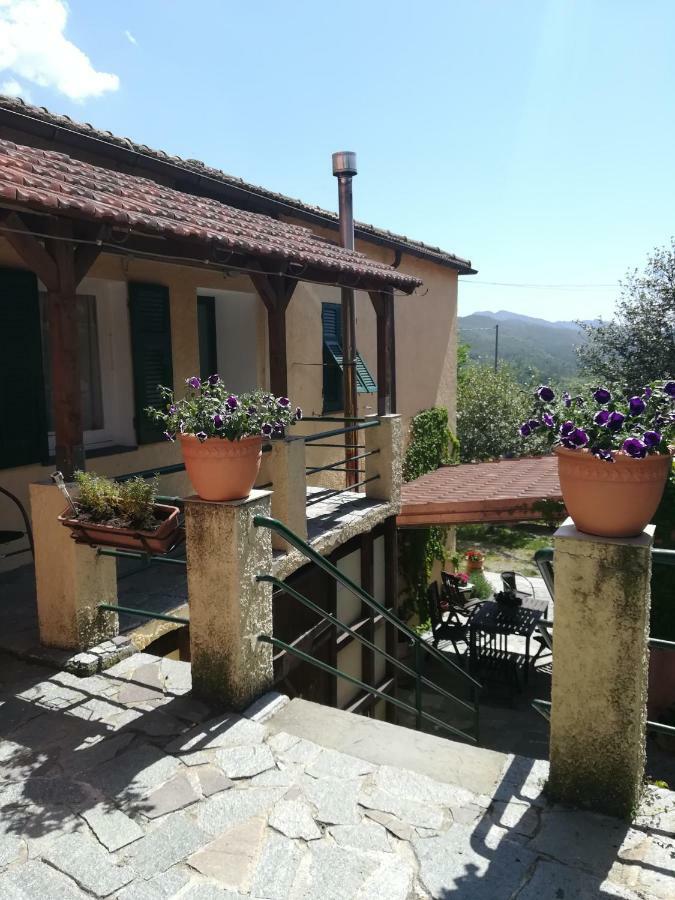 Agriturismo Dei Legi San Pietro Vara Екстериор снимка